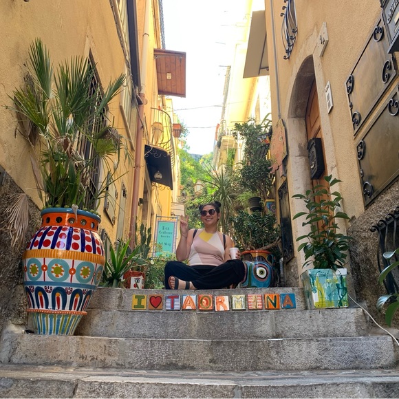 Meet me... - Picture 2 of 10